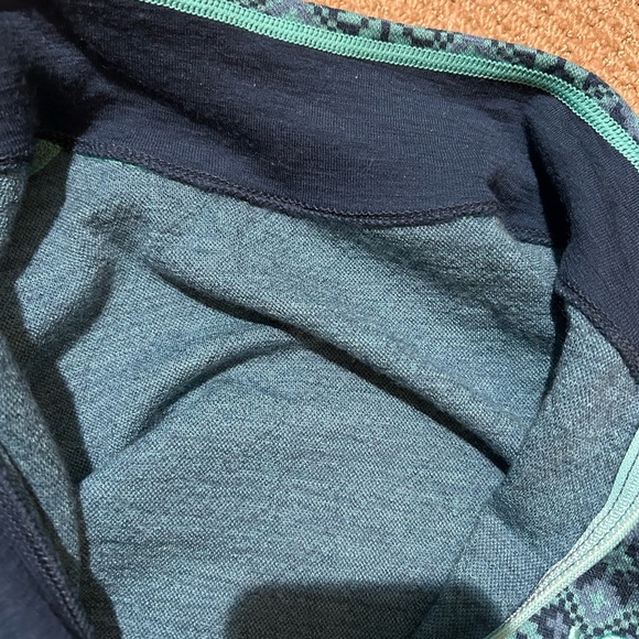 Kari Traa half zip first layer top, 100% Merino Wool. Beautiful pattern - Picture 11 of 12